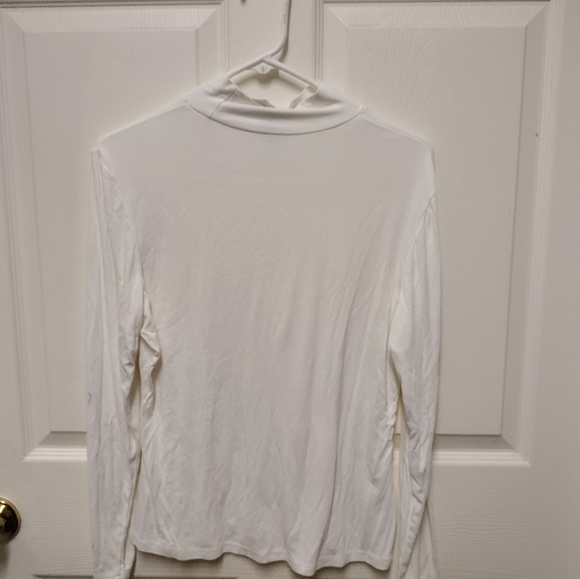 White turtle neck crop - Picture 2 of 3